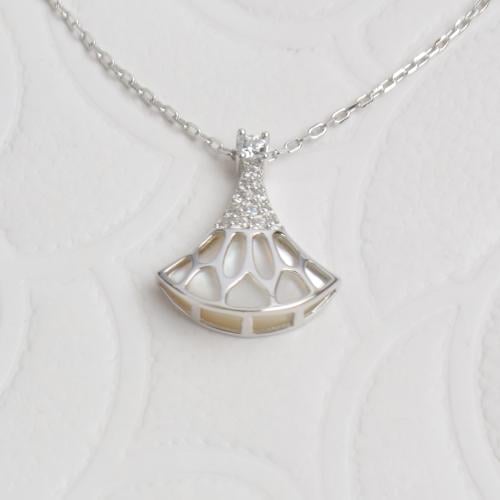 عقد فضه- وزن الفضة 2.4- عيار 925