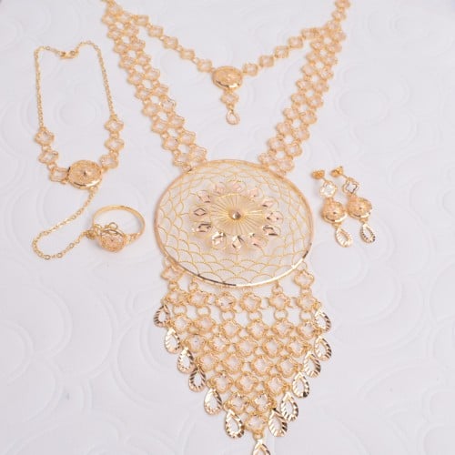 طقم ذهب - الوزن 32.08 G- عيار 21