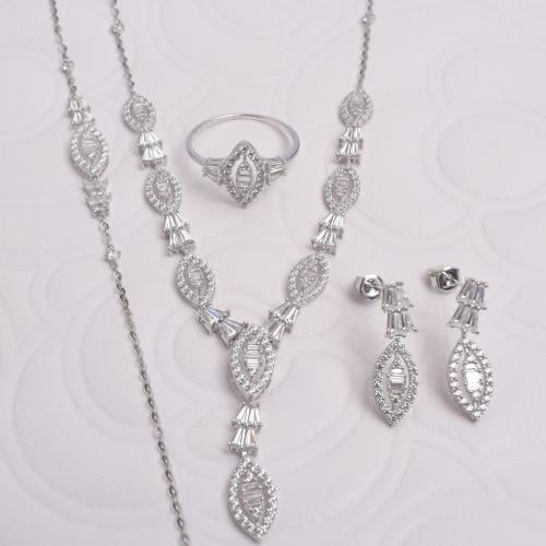 طقم ذهب - الوزن 9.45- عيار 18