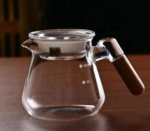 سيرفر v60 زجاج بمقبض وغطاء خشبي | 400ml | 01