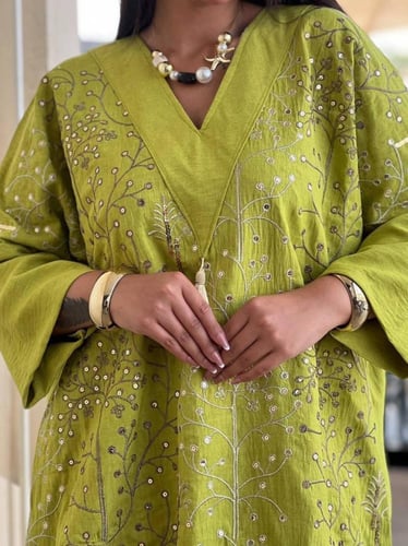 جلابية كويتية كالوش