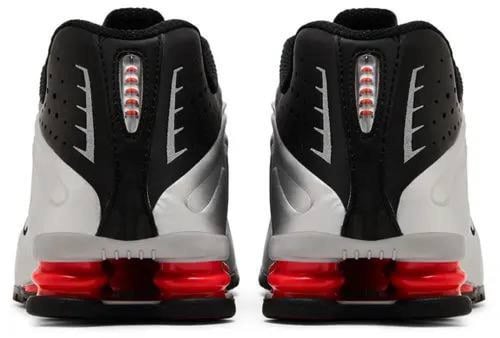 Nike Shox R4