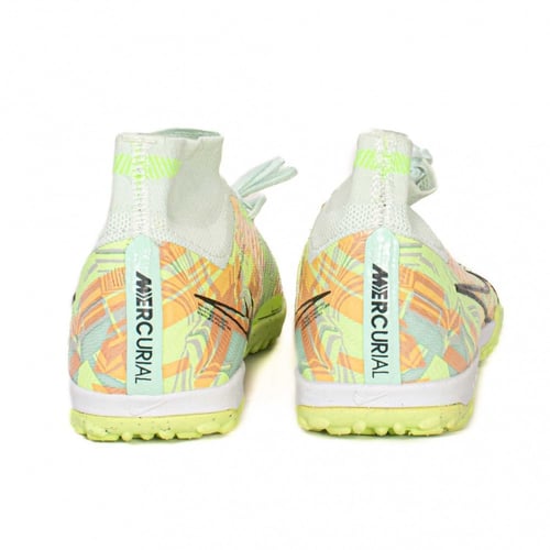 جزمة كرة قدم Nike