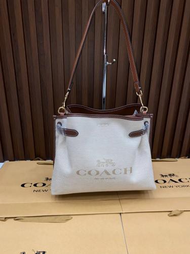 شنطة كوتش -COACH