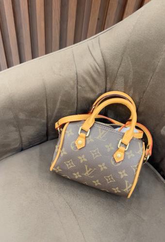 شنطة لويس فيتون | Louis vuitton