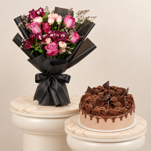 Ice cream cake | Fuchsia rose bouquet