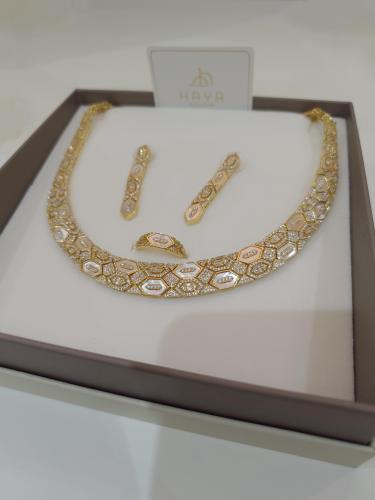 طقم بولقري فاخر.. مطلي ذهب (عقد + حلق + اسوارة + خ...
