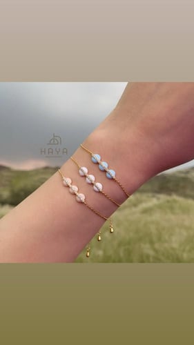 اساور مطلية ومزينة بالزريكون