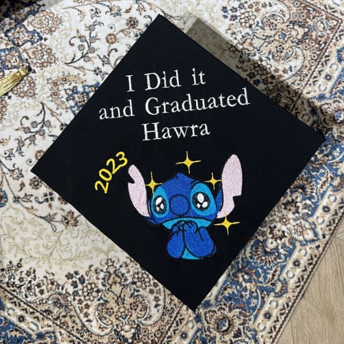 قبعة تخرج ( مع امكانية تغيير الاسم )