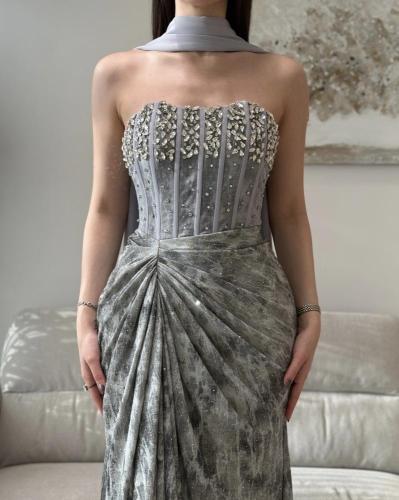 فستان سهرة مطرز