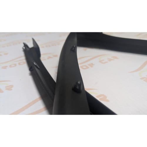 جلدة طرف الكبوت داخلي لاندكروزر 98 - 2007 اصلي