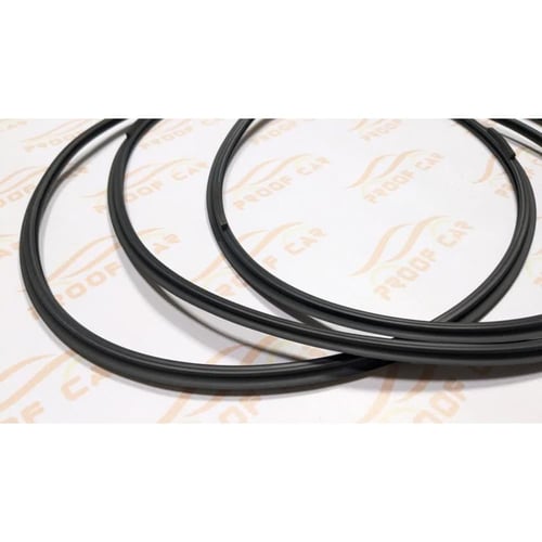 جلدة زجاج باب الشنطة لاندكروزر LX470 موديل 98 الى...