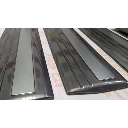 جلد وسط باب لاندكروزر 2003 - 2007 صيني/ابيض ذهبي ف...