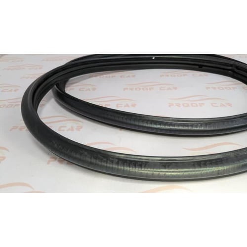 جلدة زجاج رفرف خلفي لاندكروزر 98-2007 يسار اصلي