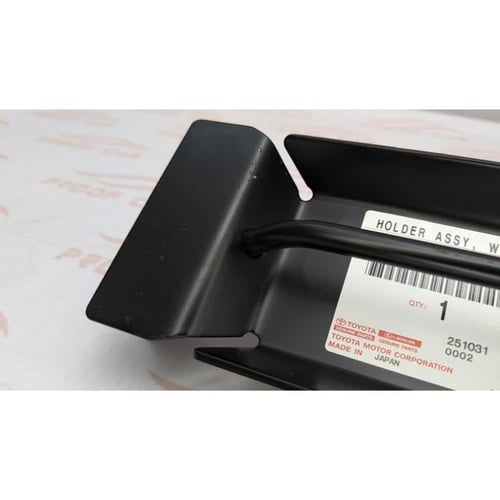 غطاء ونش حديد شاص ربع لاندكروزر اصلي