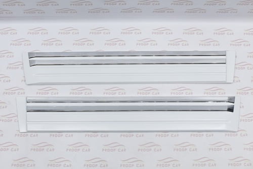 جلدة باب شاص ربع ابيض مع النيكل