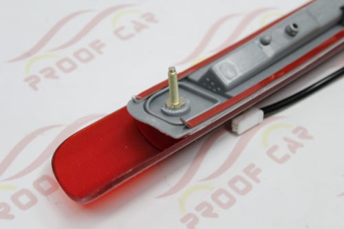 لمبة فرامل لاندكروزر 98 الى 2007 بدل الجناح