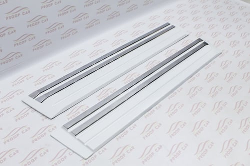 جلدة باب شاص ربع ابيض مع النيكل