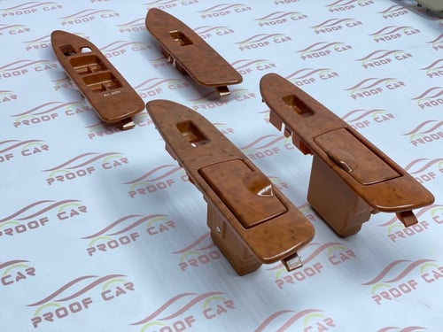 ديكور سوتش زجاج لاندكروزر 2003 إلى 2007 خشبي