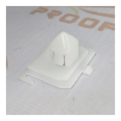 كلبس جلد وسط الباب لاندكروزر 2003 - 2007 ابيض اصلي