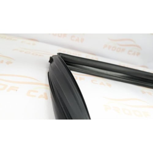 جلدة مجرى الزجاج لاندكروزر 98 - 2007 خلفي يسار اصل...