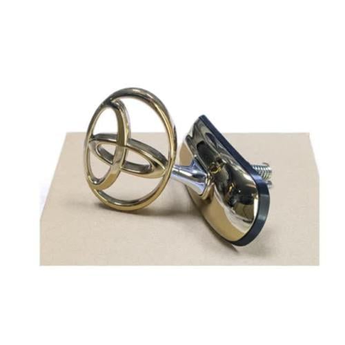 علامة كبوت لاندكروزر 90- 97 ذهبي اصلي