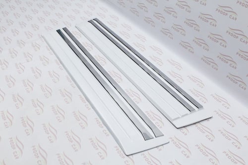 جلدة باب شاص ربع ابيض مع النيكل