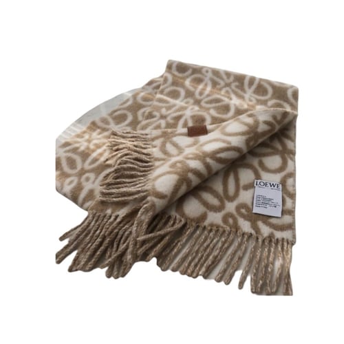 سكارف لويفي