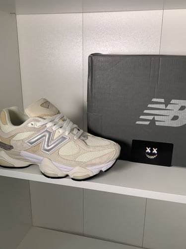 حذاء نيو بالانس ابيض - 9060 'TURTLEDOVE'