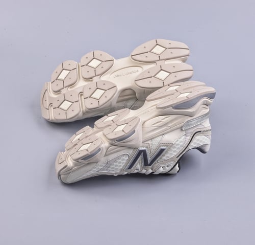 9060 'TURTLEDOVE BLACK'