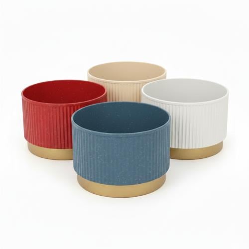 حوض بلاستيك لون احمر مع اطار ذهبي من الاسفل