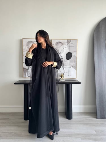 #41 عباية القماش كريب قصة نص كلوش مع شال تل منفصل...