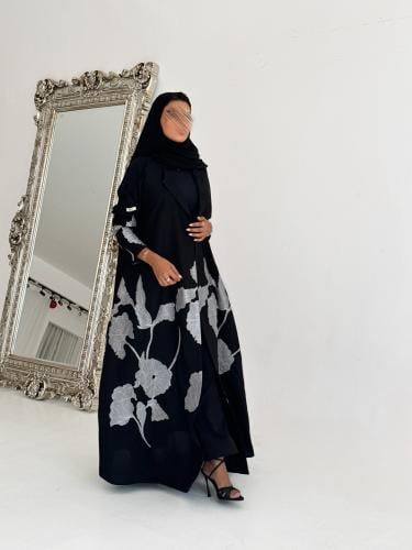 #49 عباية قماش كتان قصة ربع كلوش مع تطريز باللون ا...