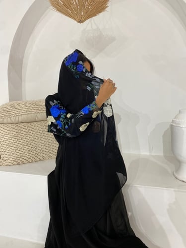 #010 قماش كريب صالونا كم تل مطرز عشوائي مع طرحة طر...