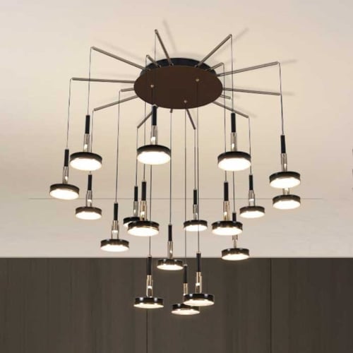 ثريا ليد أسود وذهبي CP00