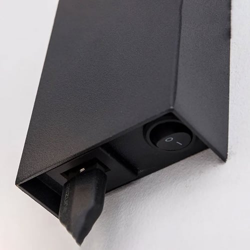 كشاف قراءة أسود مع منفذ W33010 - USB