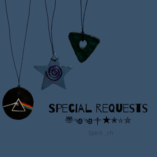 قلاده [عاديه حسب الطلب ]