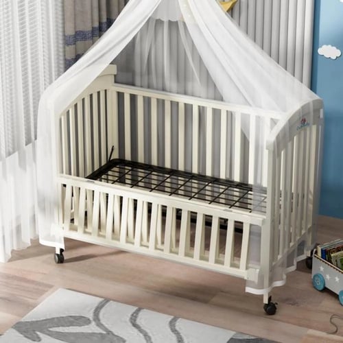 سرير أطفال خشبي بجانب سرير الأم مع ناموسية وعجلات...