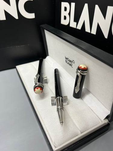 قلم مون بلانك الثعبان فرار