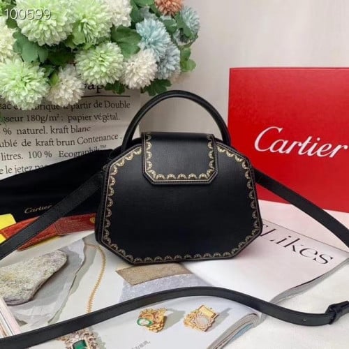 شنطة كارتيه نسائية