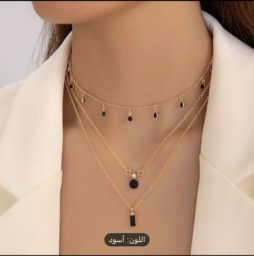قلادة من احجار الراين