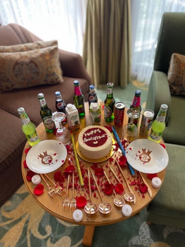 تنسيق كيك مع ورد