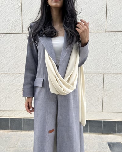 سوت رمادي - 171