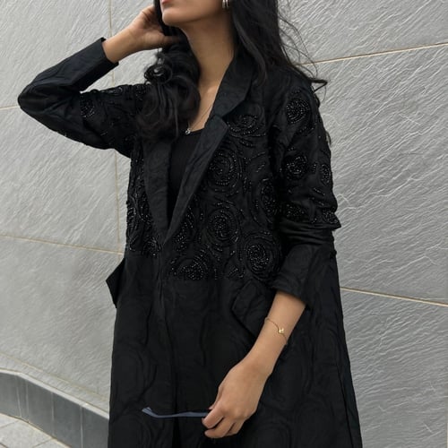 عباية سوداء x شك اسود - 180