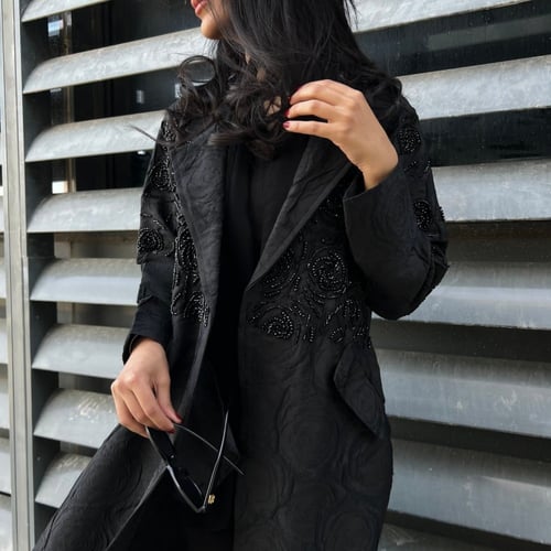 عباية سوداء x شك اسود - 180