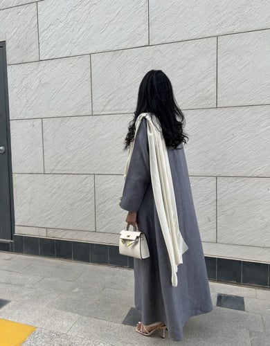 سوت رمادي - 171