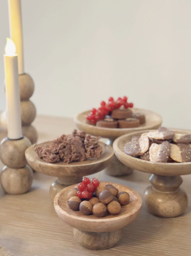 استاند تقديم خشبي