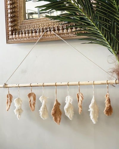 تعليقة ملونة