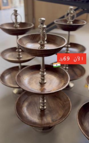 استاند تقديم خشبي