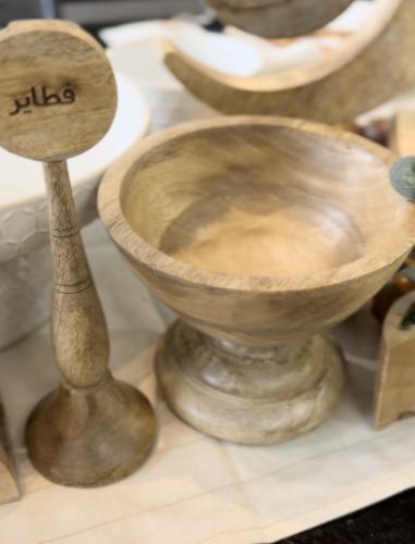 استاند تقديم خشب